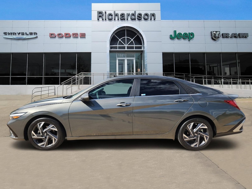 Used 2024 Hyundai Elantra SEL Sedan