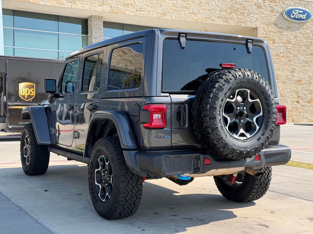 Used 2022 Granite Crystal Jeep Rubicon image 8