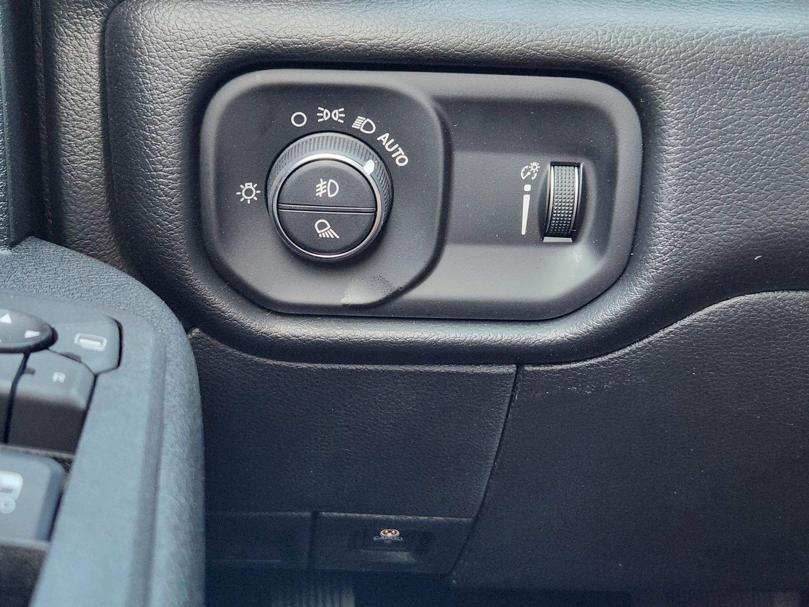 New 2026 Diamond Black Crystal Pearlcoat Ram TRADESMAN CREW CAB 4X4 6