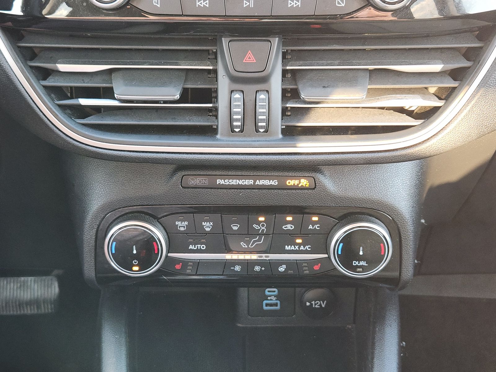 Used 2022 Carbonized Gray Ford SE image 28
