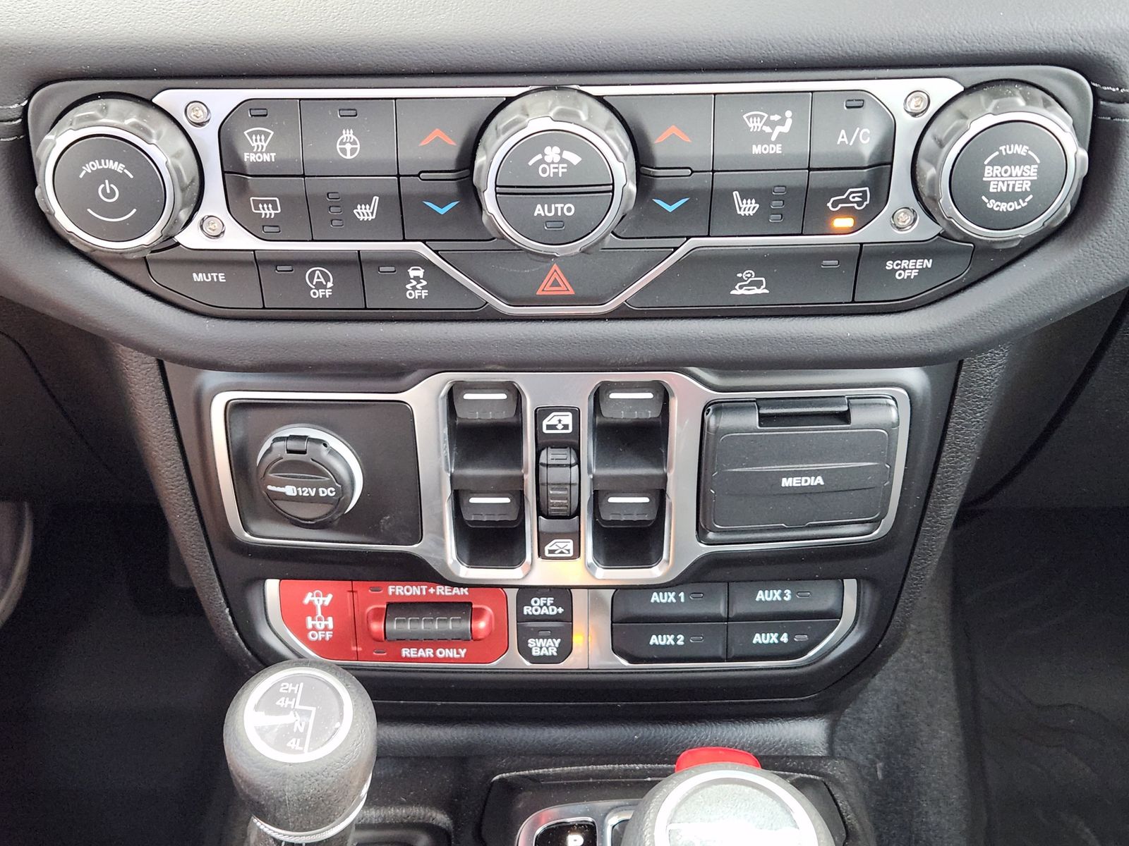 New 2026 Bright White Jeep RUBICON 4X4 image 27