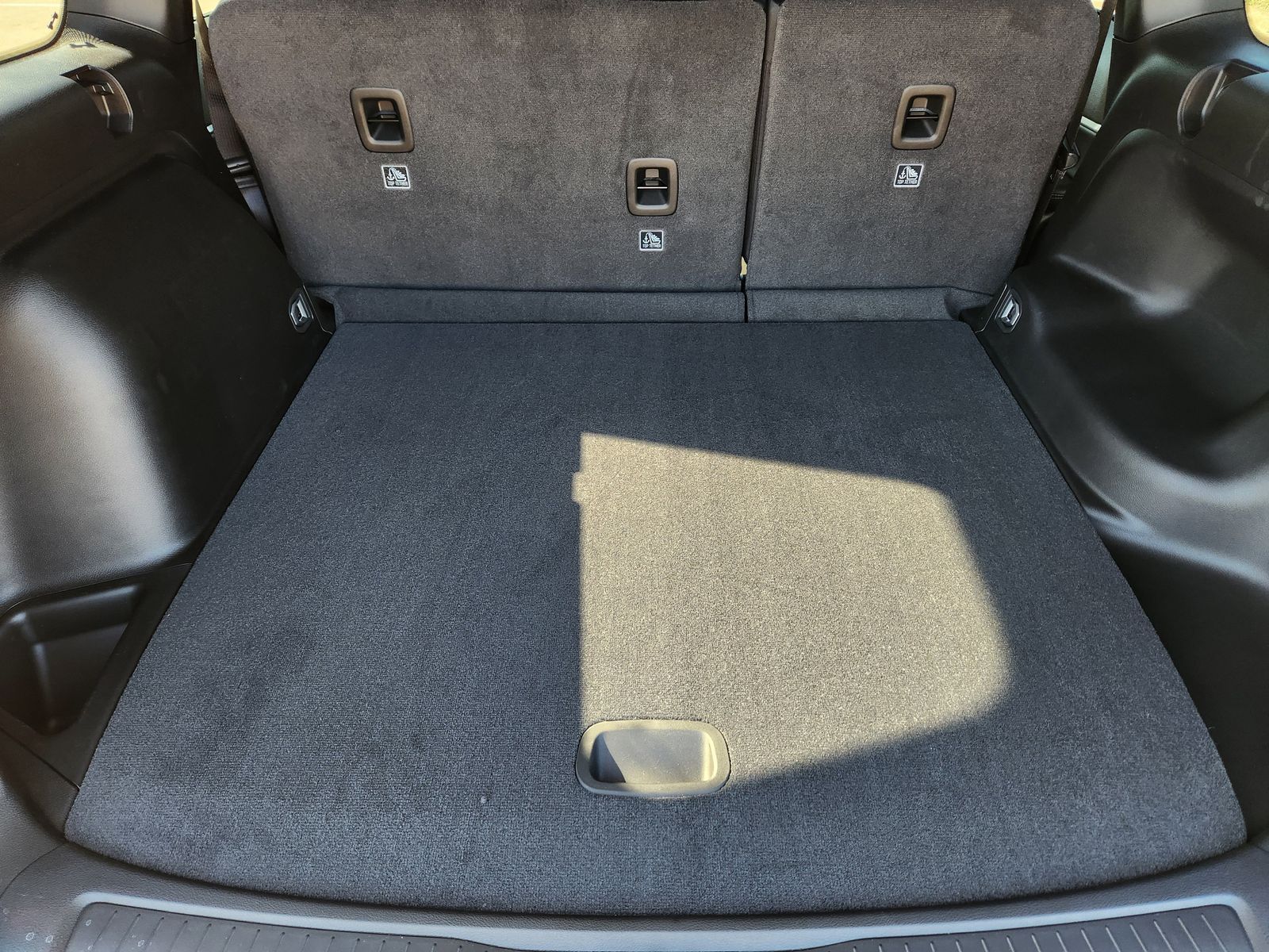 New 2026 Bright White Jeep LAREDO ALTITUDE 4X4 image 31