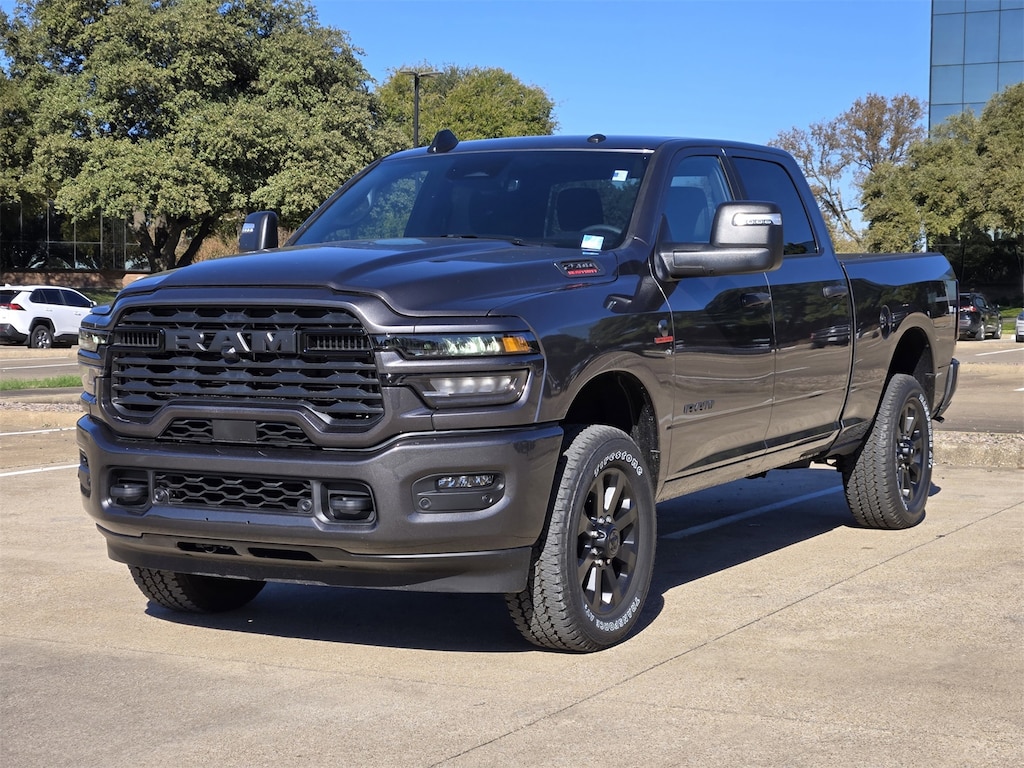 New 2025 Ram 2500 BIG HORN CREW CAB 4X4 6'4 BOX Pickup