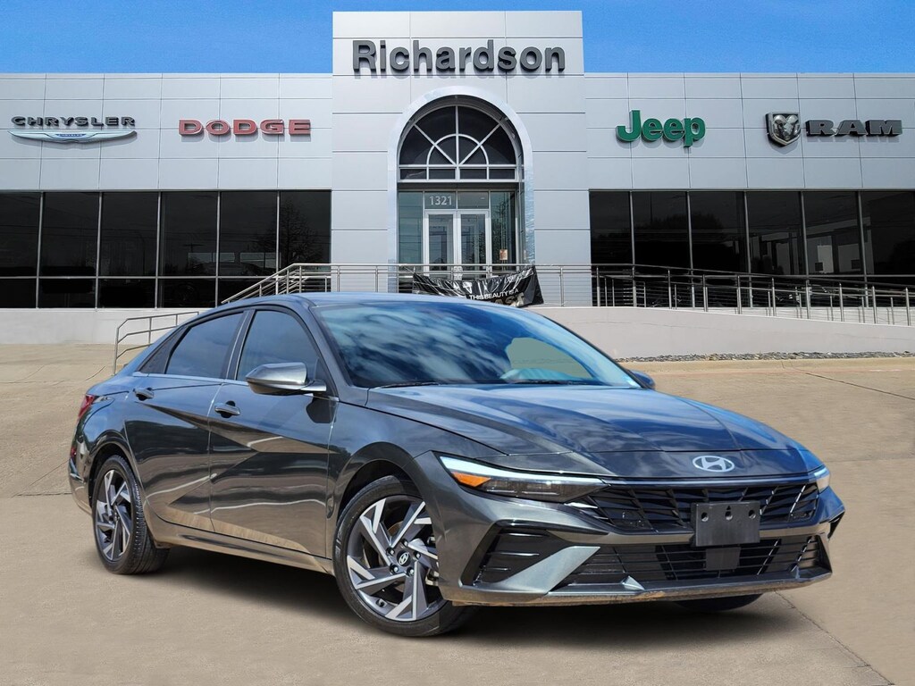 Used 2024 Hyundai Elantra SEL Sedan