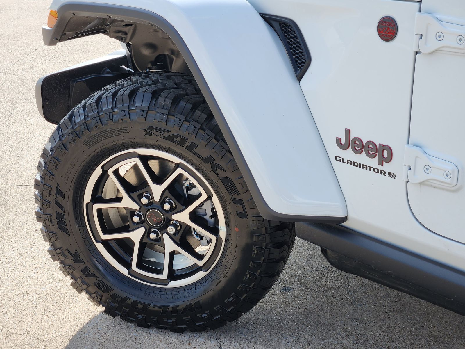 New 2026 Bright White Jeep RUBICON 4X4 image 17