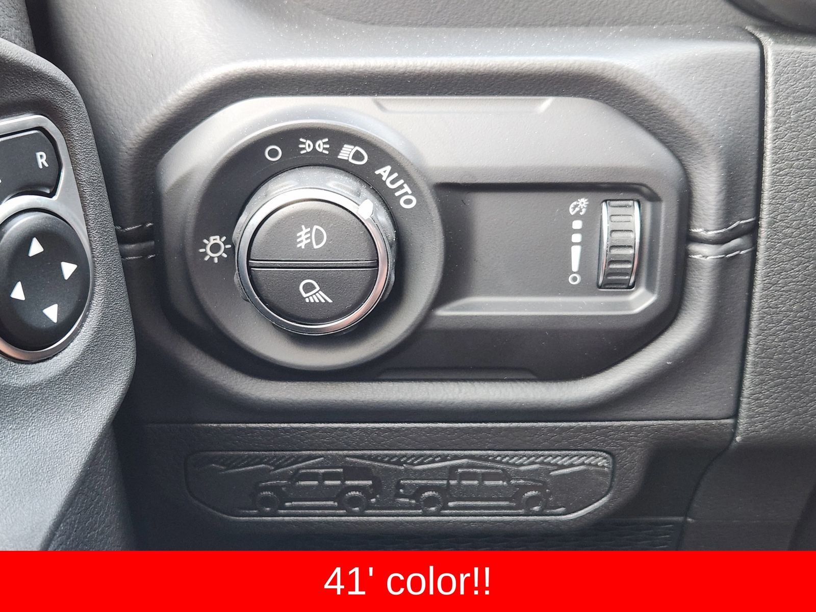 New 2026 41 Jeep SAHARA 4X4 image 31