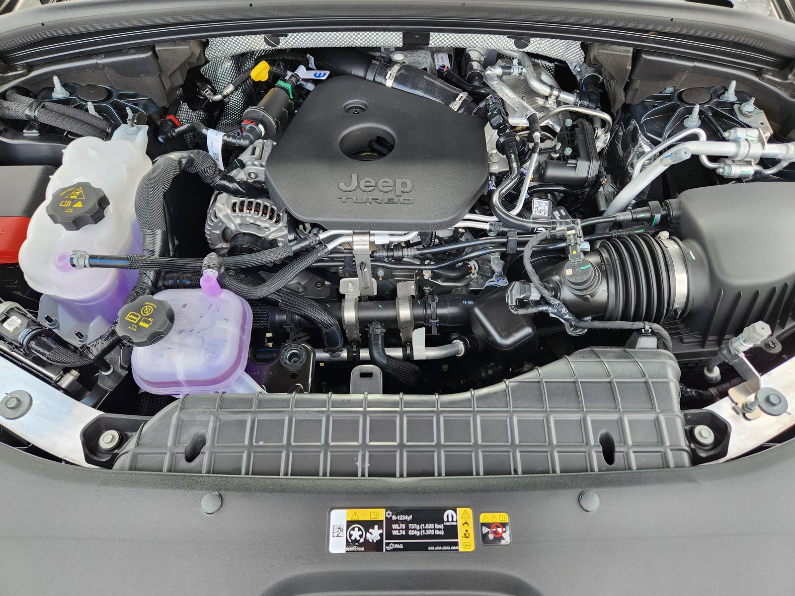 New 2026 Steel Blue Jeep L LIMITED 4X2 image 40