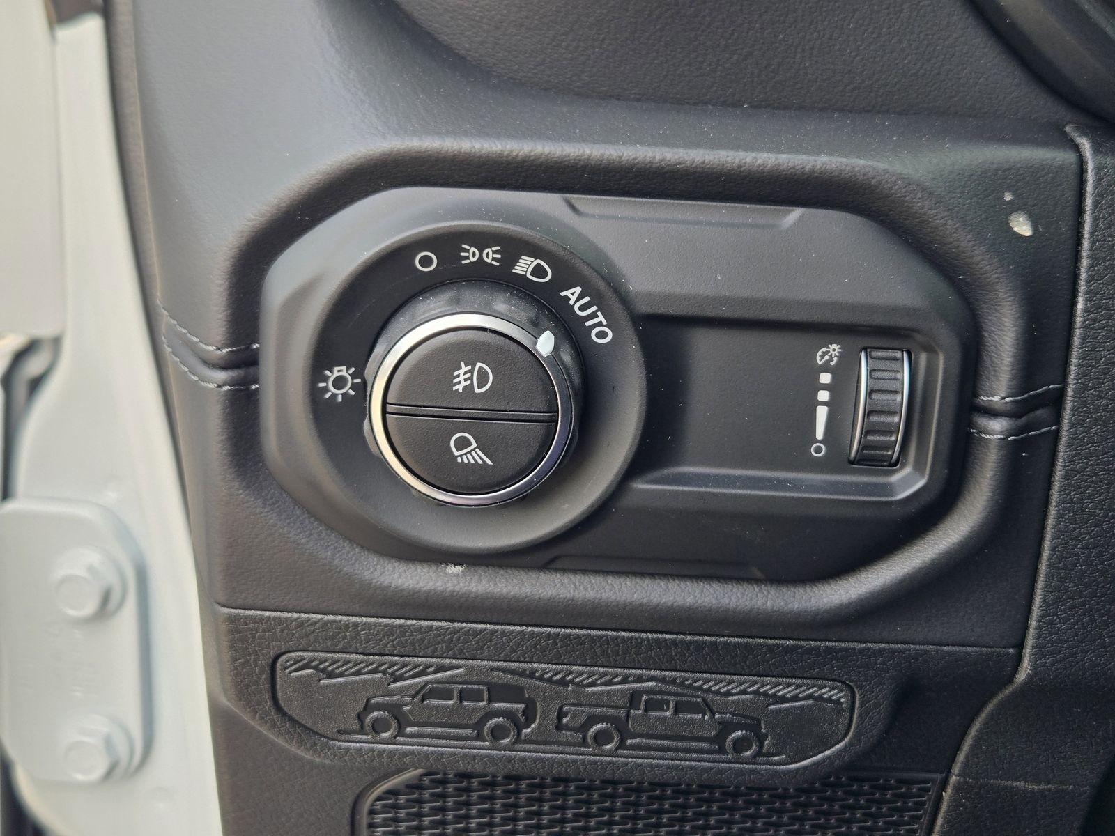 New 2026 Bright White Jeep TEXAS TRAIL 4X4 image 26