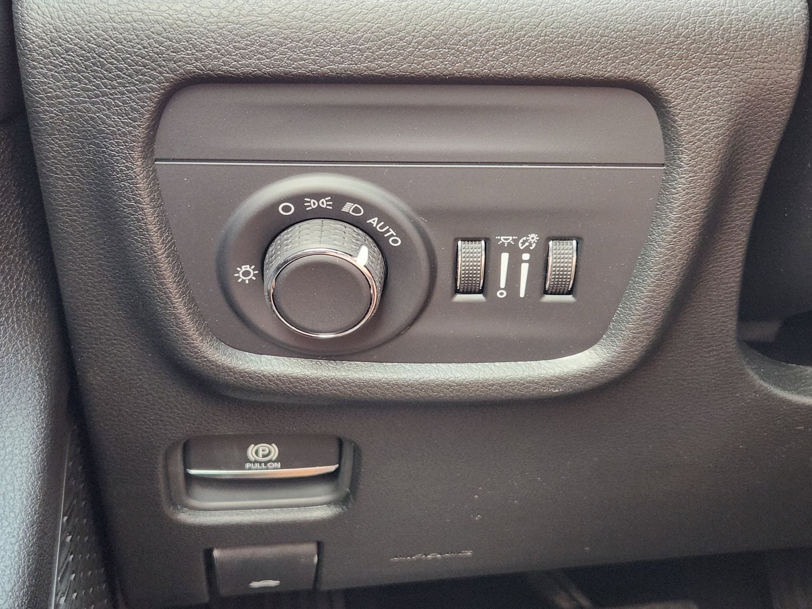 New 2026 Bright White Jeep L LAREDO ALTITUDE 4X2 image 28