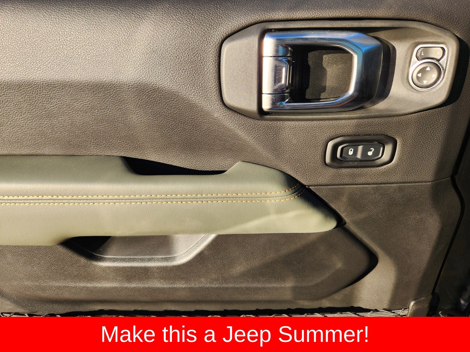 New 2026 Black Jeep MOJAVE 4X4 image 32