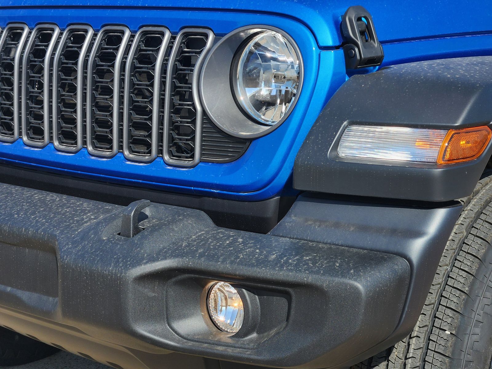 New 2026 Hydro Blue Pearlcoat Jeep 4-DOOR SPORT image 10