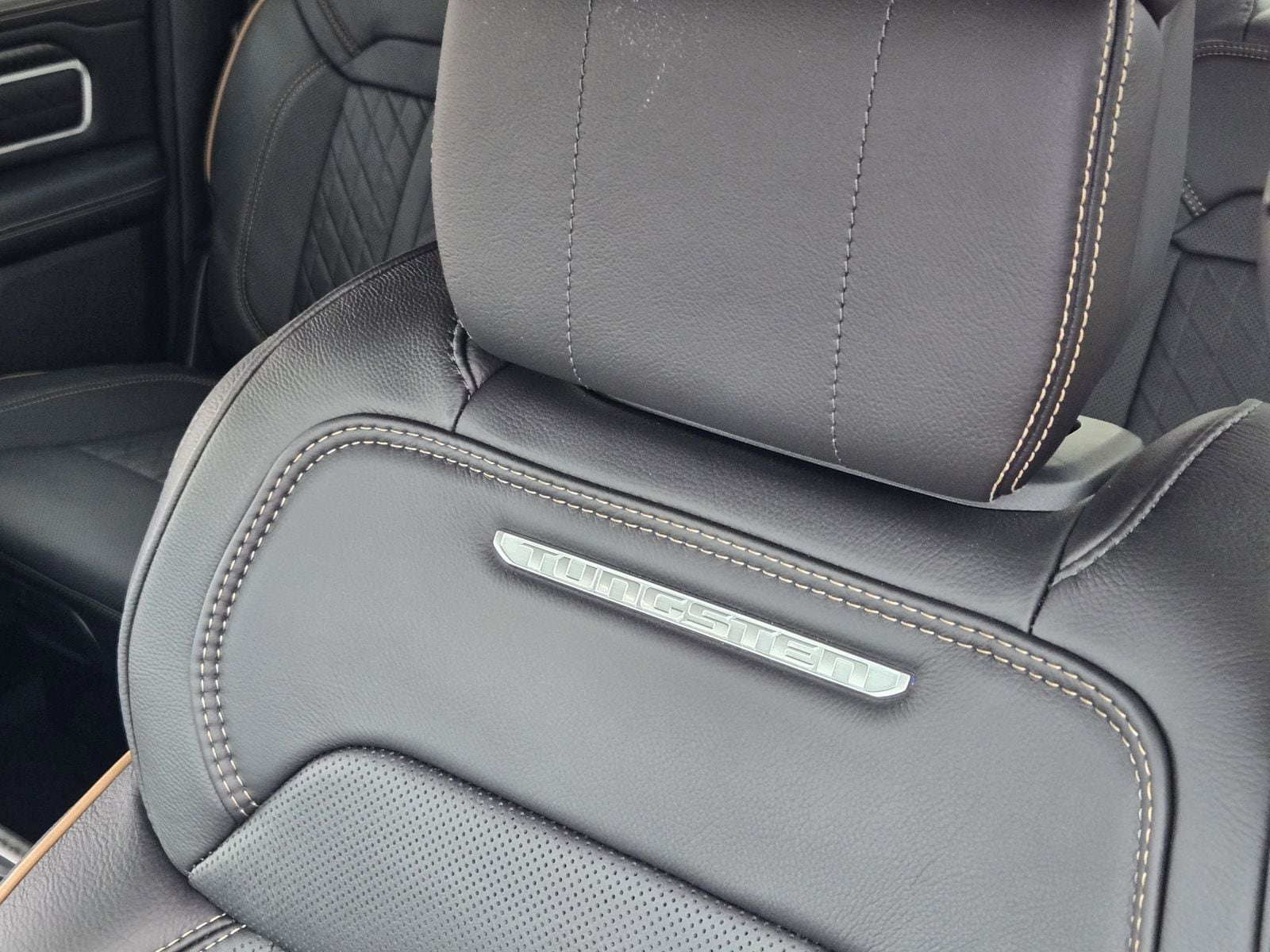 New 2026 Diamond Black Crystal Pearlcoat Ram TUNGSTEN CREW CAB 4X4 image 15