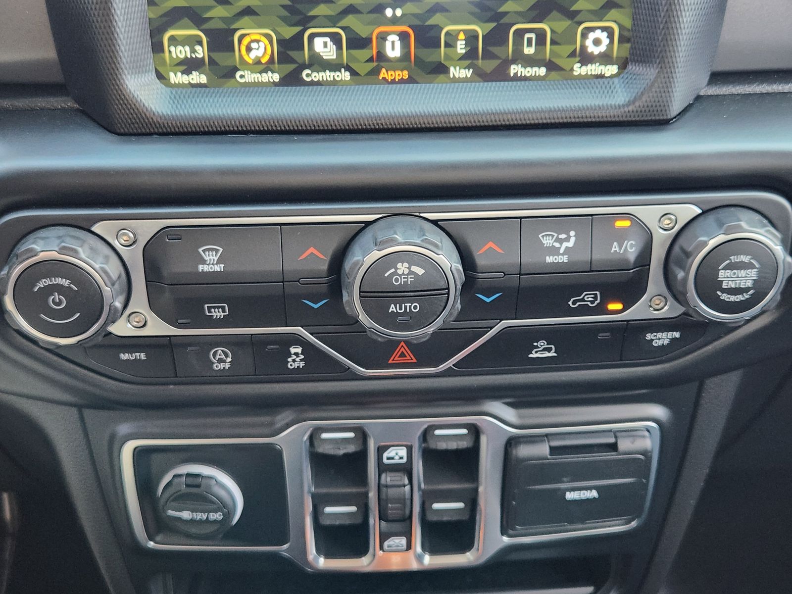 Used 2022 Black Jeep Sport image 26