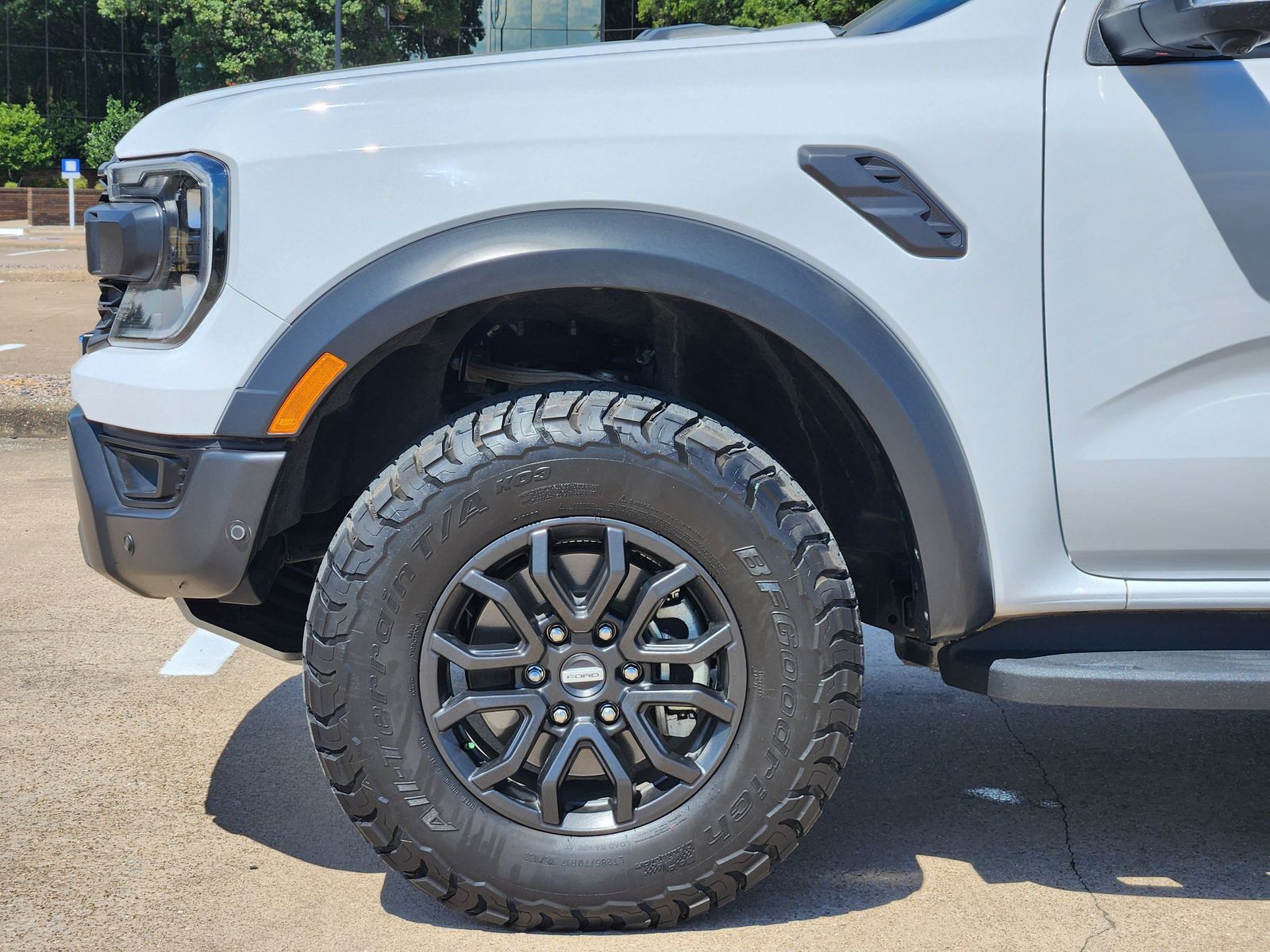Used 2024 Oxford White Ford Raptor image 8
