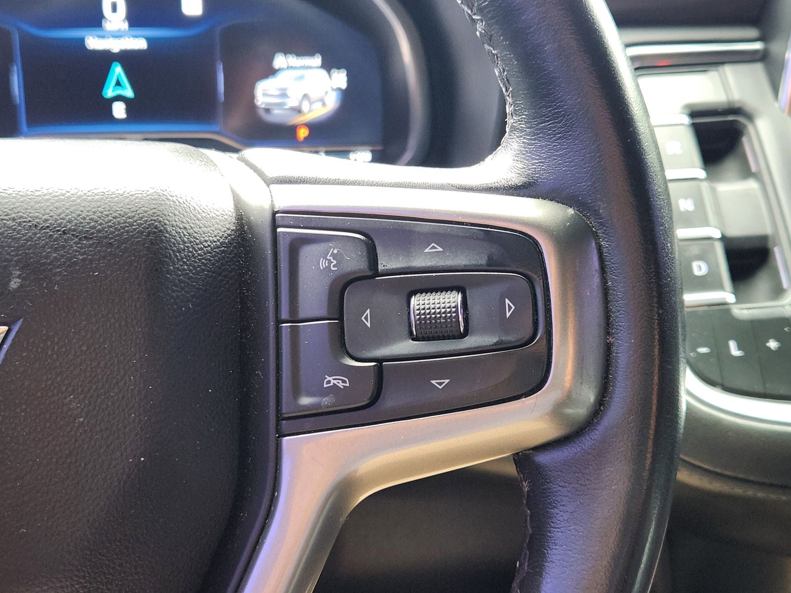 Used 2022 Summit White Chevrolet LT image 38