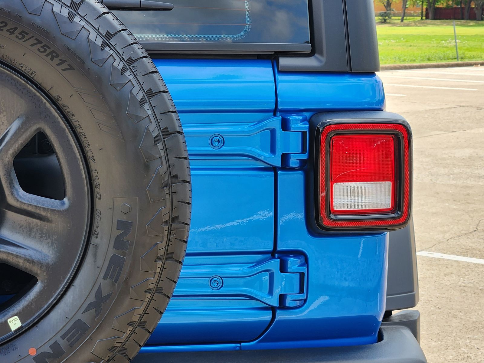 New 2026 Hydro Blue Pearlcoat Jeep 4-DOOR SPORT image 16