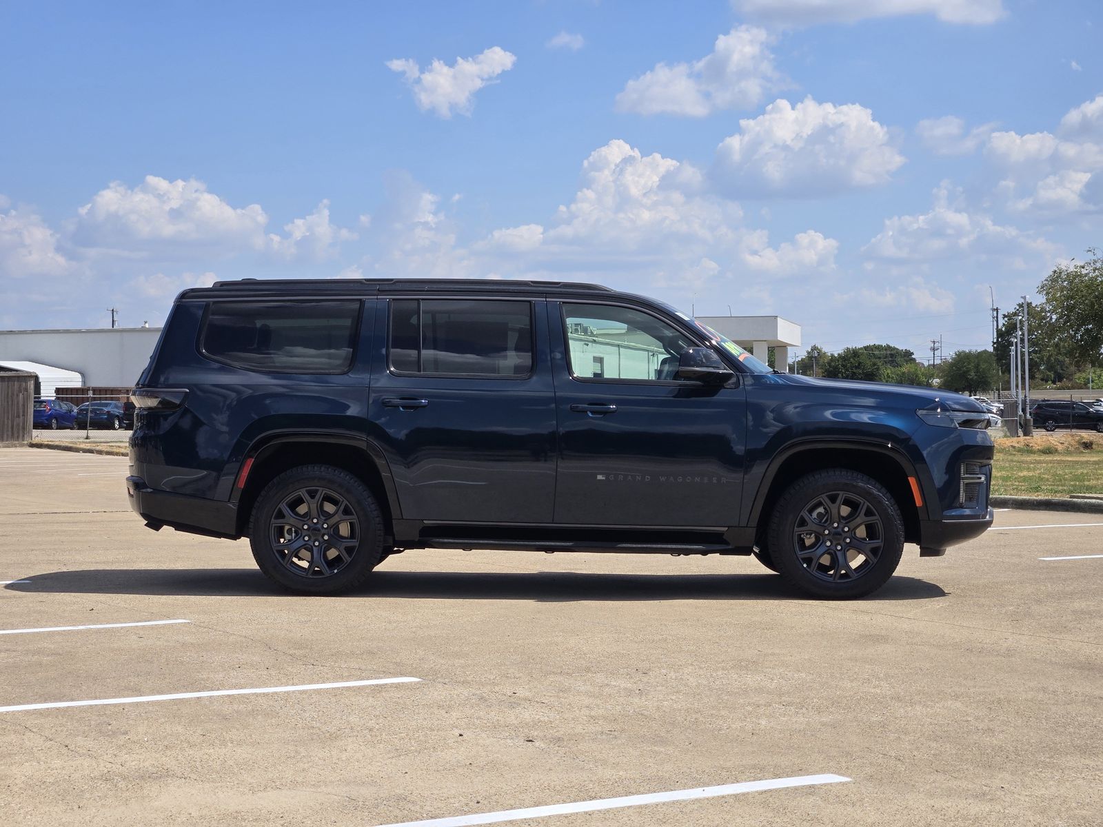 New 2026 Fathom Blue Pearlcoat Jeep UPLAND 4X4 image 3