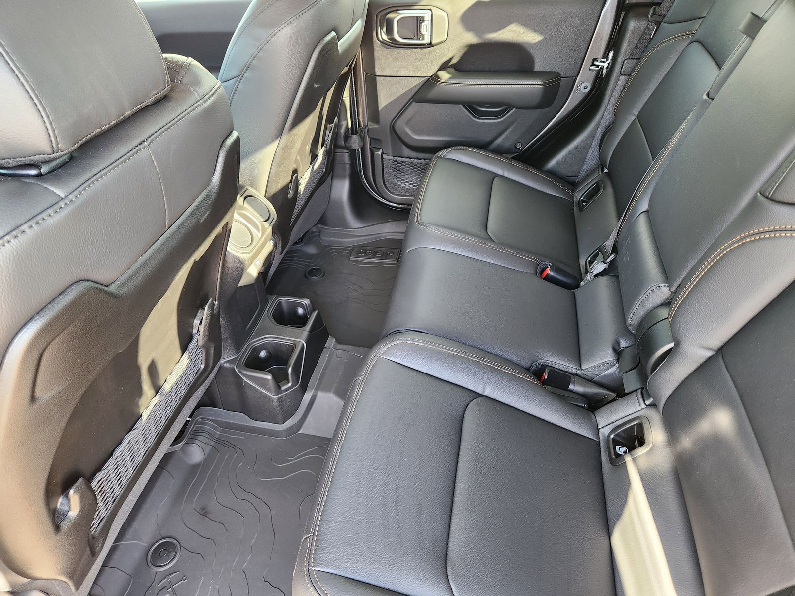 New 2026 Granite Crystal Jeep TEXAS TRAIL 4X4 image 32