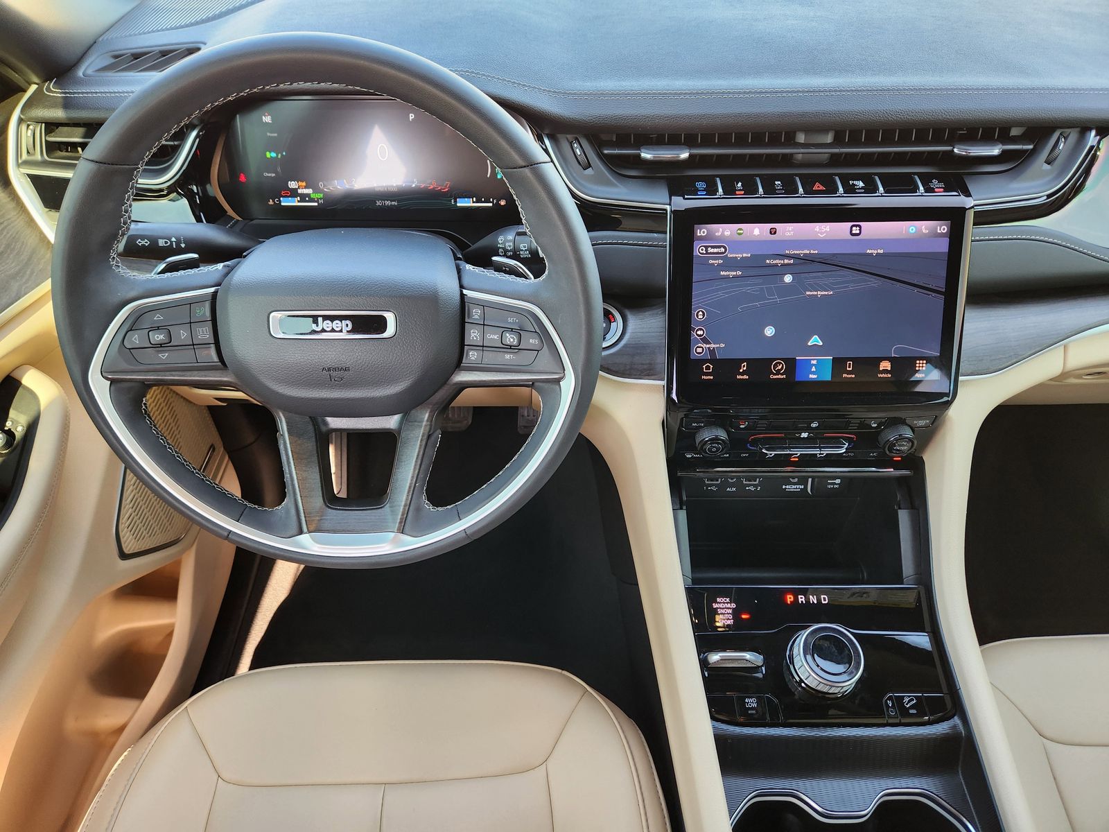 Used 2024 Bright White Jeep Base image 37