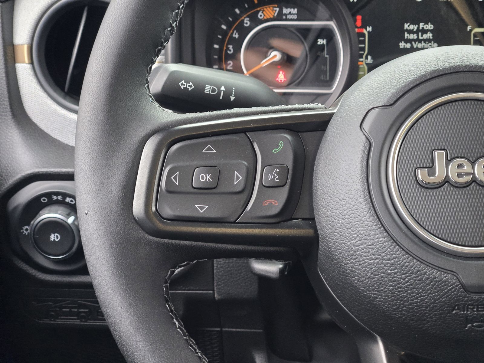 New 2026 Hydro Blue Pearlcoat Jeep 4-DOOR SPORT S image 29