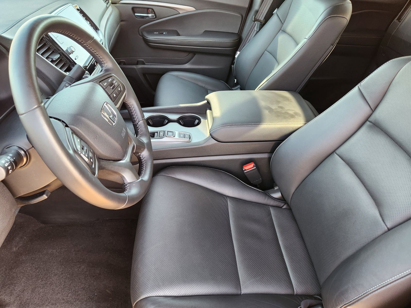 Used 2025 Crystal Black Pearl Honda RTL image 21