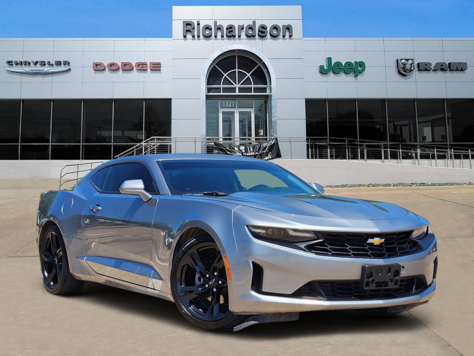 2023 Chevrolet Camaro 2.0 1LT's photo