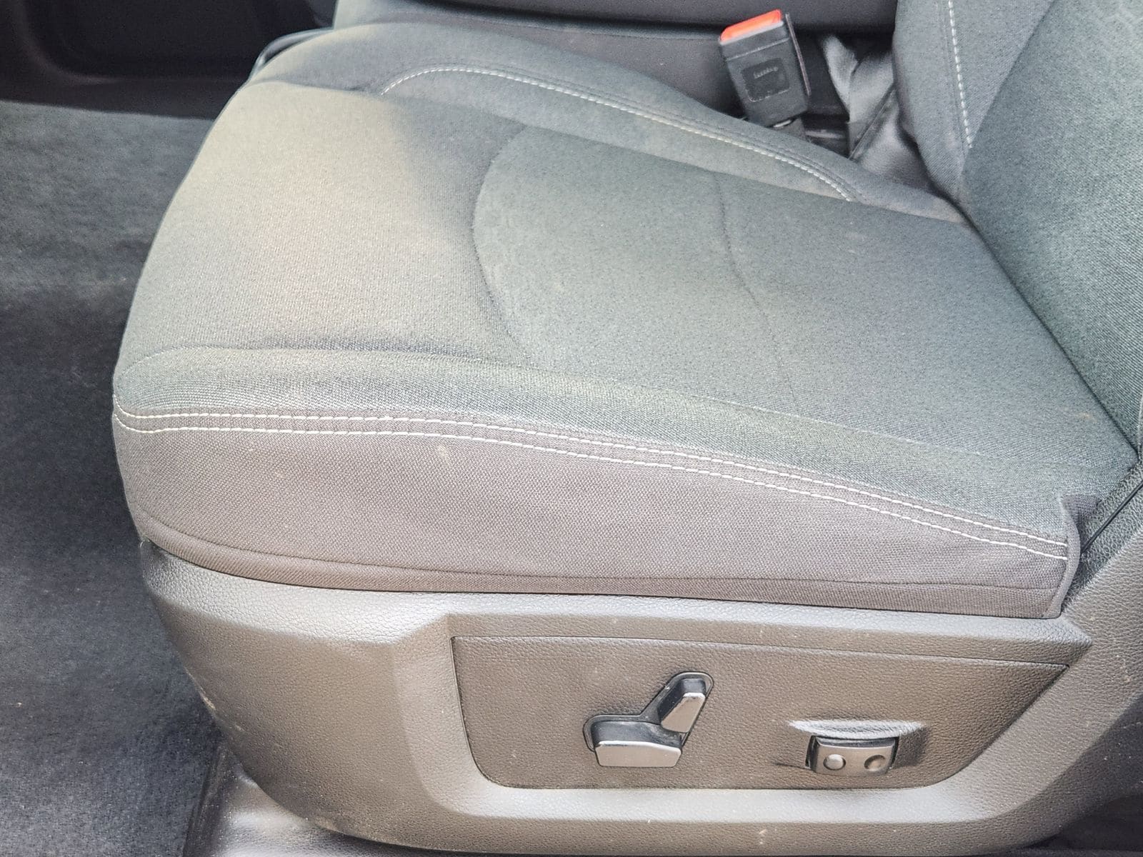 Used 2025 Bright White Ram Big Horn image 34