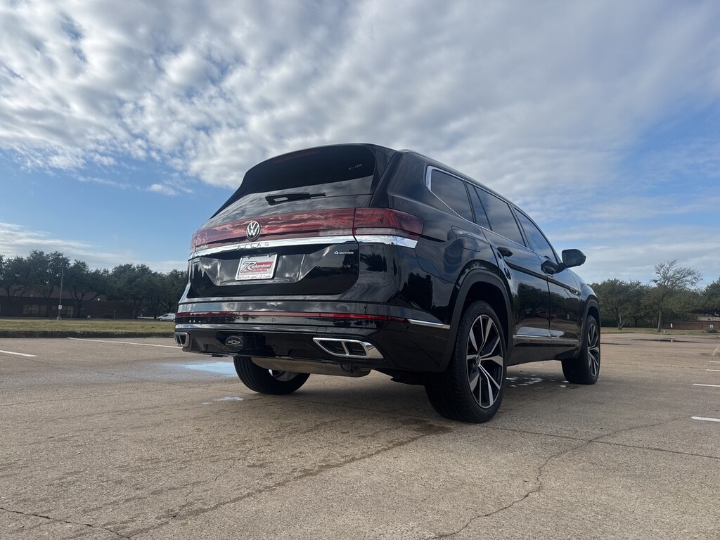 Used 2025 Volkswagen Atlas 2.0T SEL Premium R-Line SUV