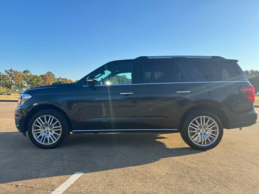 Used 2024 Ford Expedition Limited SUV