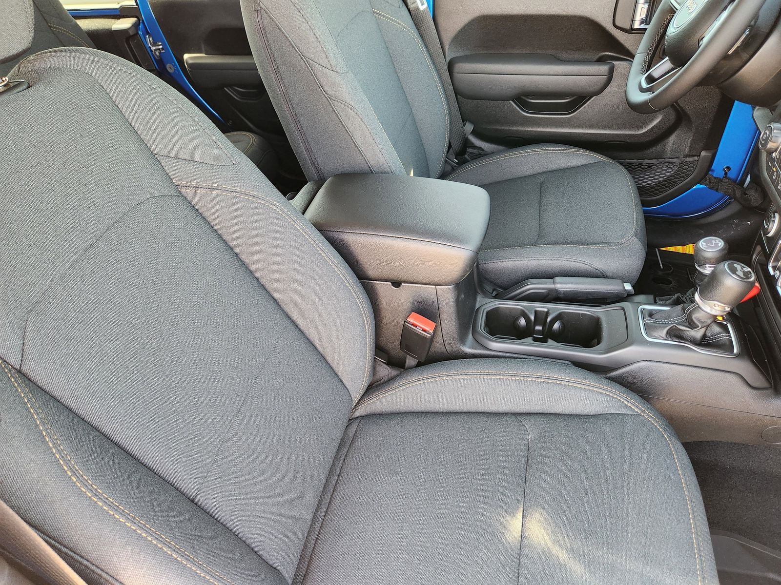 New 2026 Hydro Blue Pearlcoat Jeep 4-DOOR SPORT S image 22