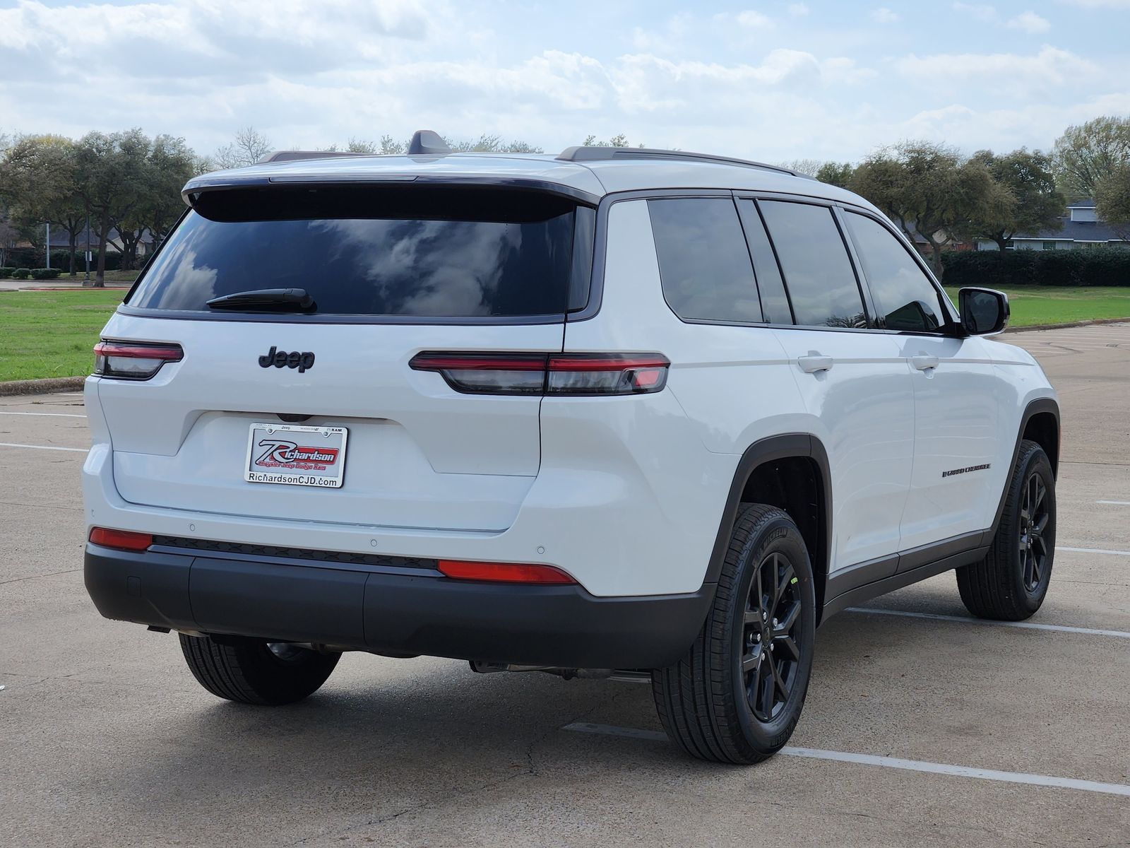 New 2026 Bright White Jeep L LAREDO ALTITUDE 4X2 image 6