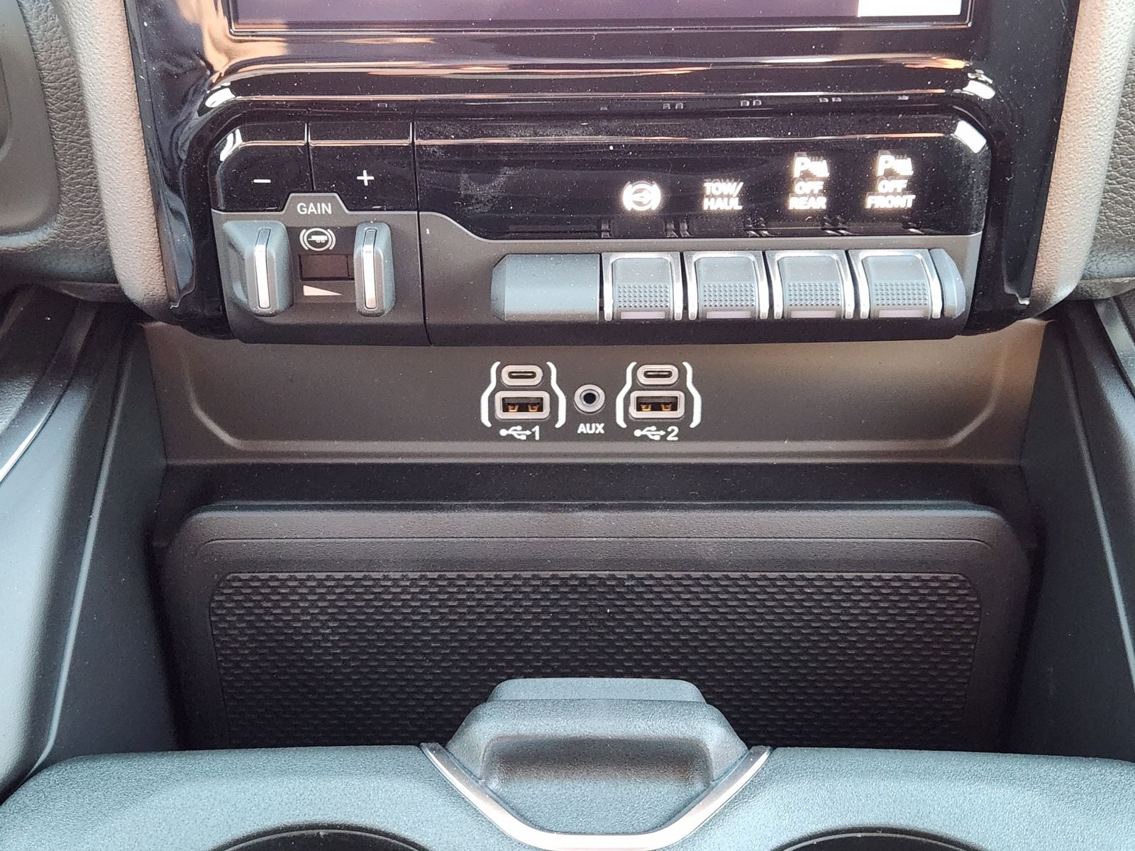 New 2026 Molten Red Pearlcoat Ram LONE STAR CREW CAB 4X4 6