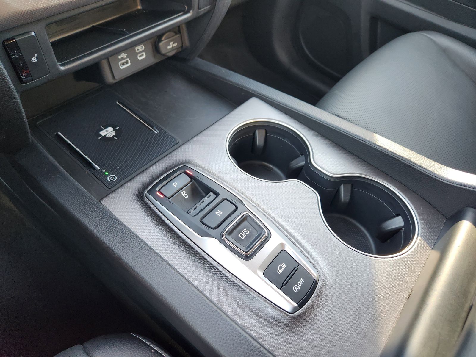 Used 2025 Crystal Black Pearl Honda RTL image 27