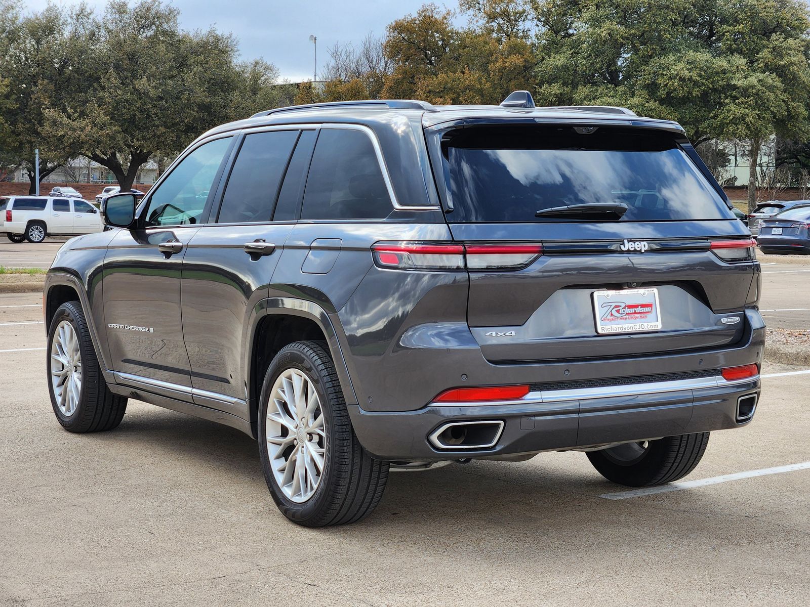 Certified Used 2024 Baltic Gray Jeep Summit image 4