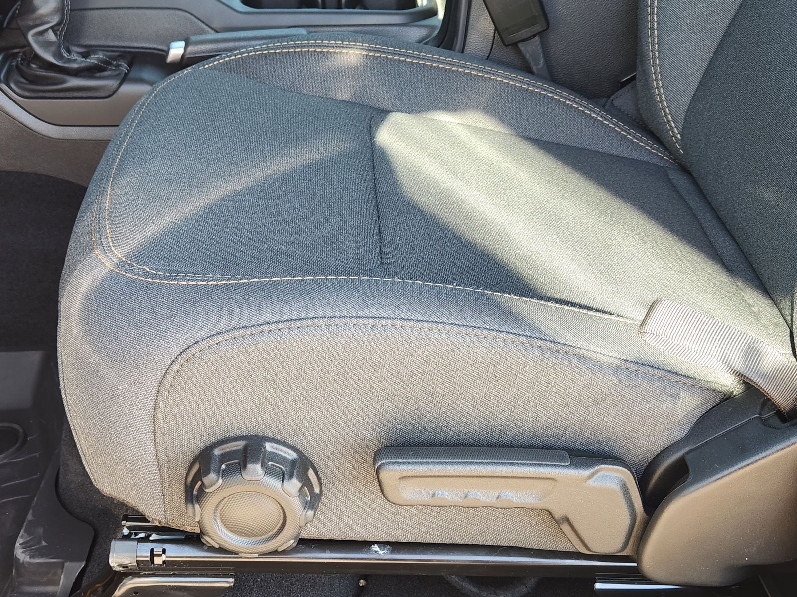 New 2026 Black Jeep 4-DOOR SPORT S image 27