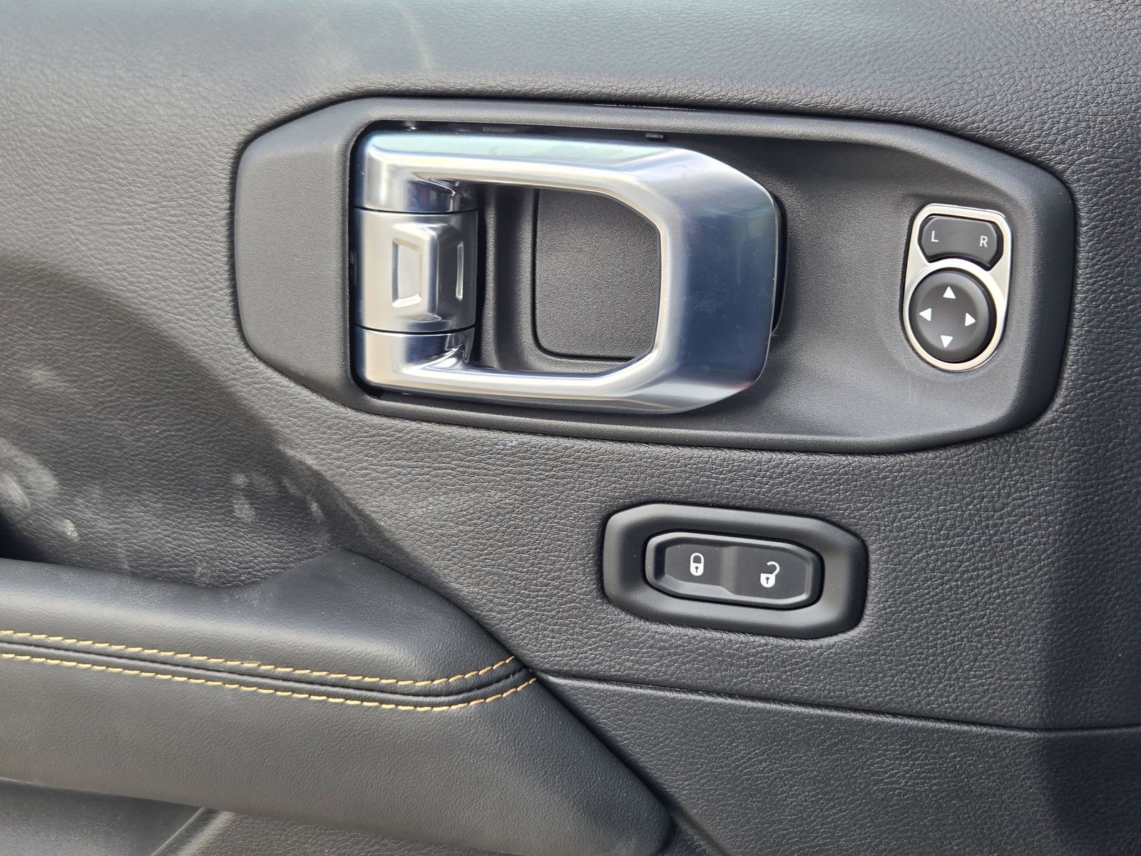 New 2026 Bright White Jeep TEXAS TRAIL 4X4 image 27