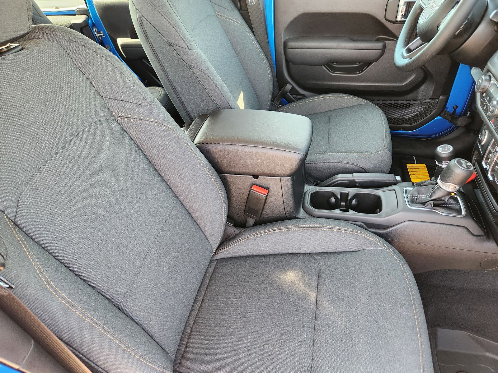 New 2026 Hydro Blue Pearlcoat Jeep 4-DOOR SPORT image 22