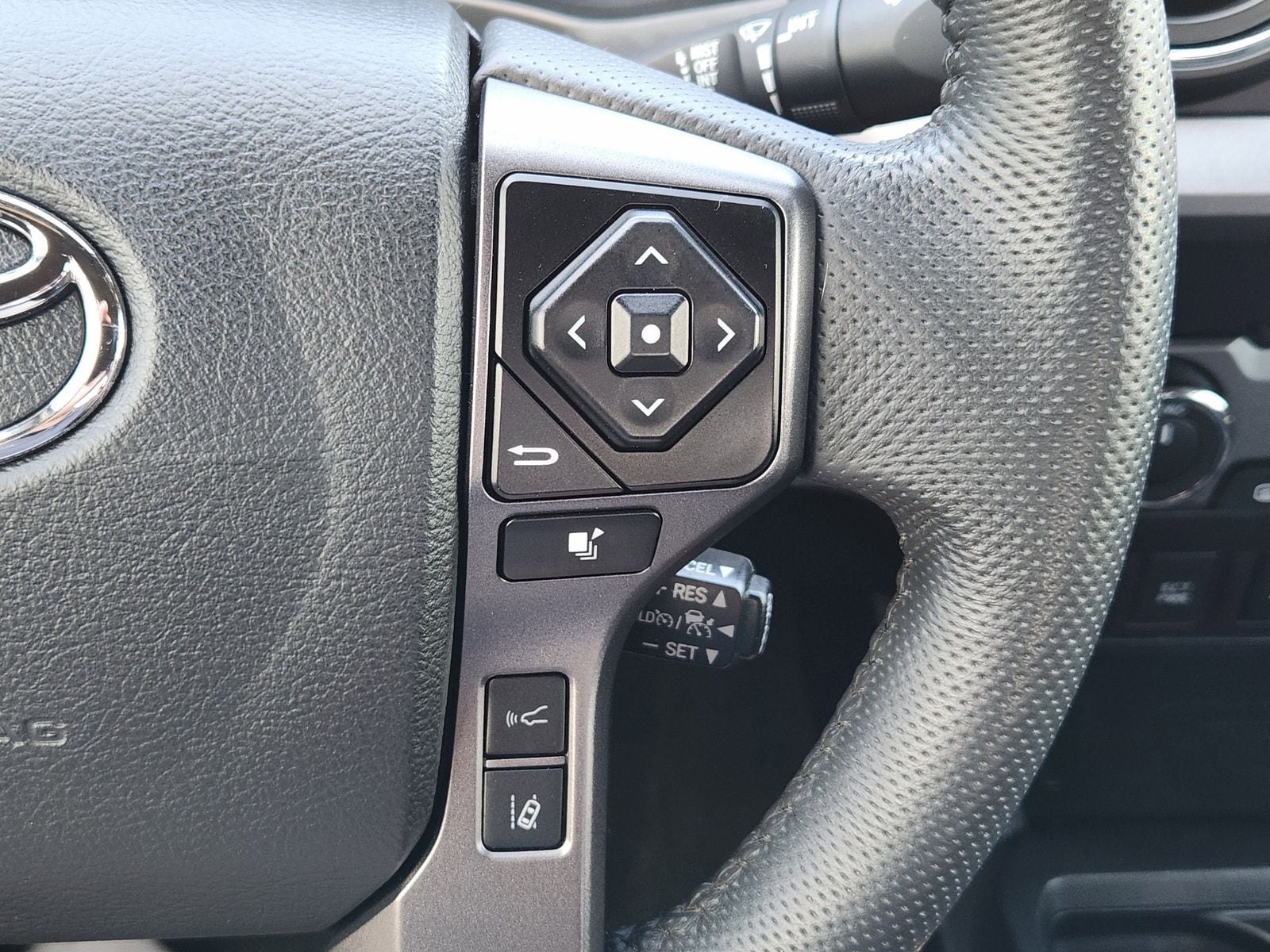 Used 2023 Magnetic Gray Toyota  image 38