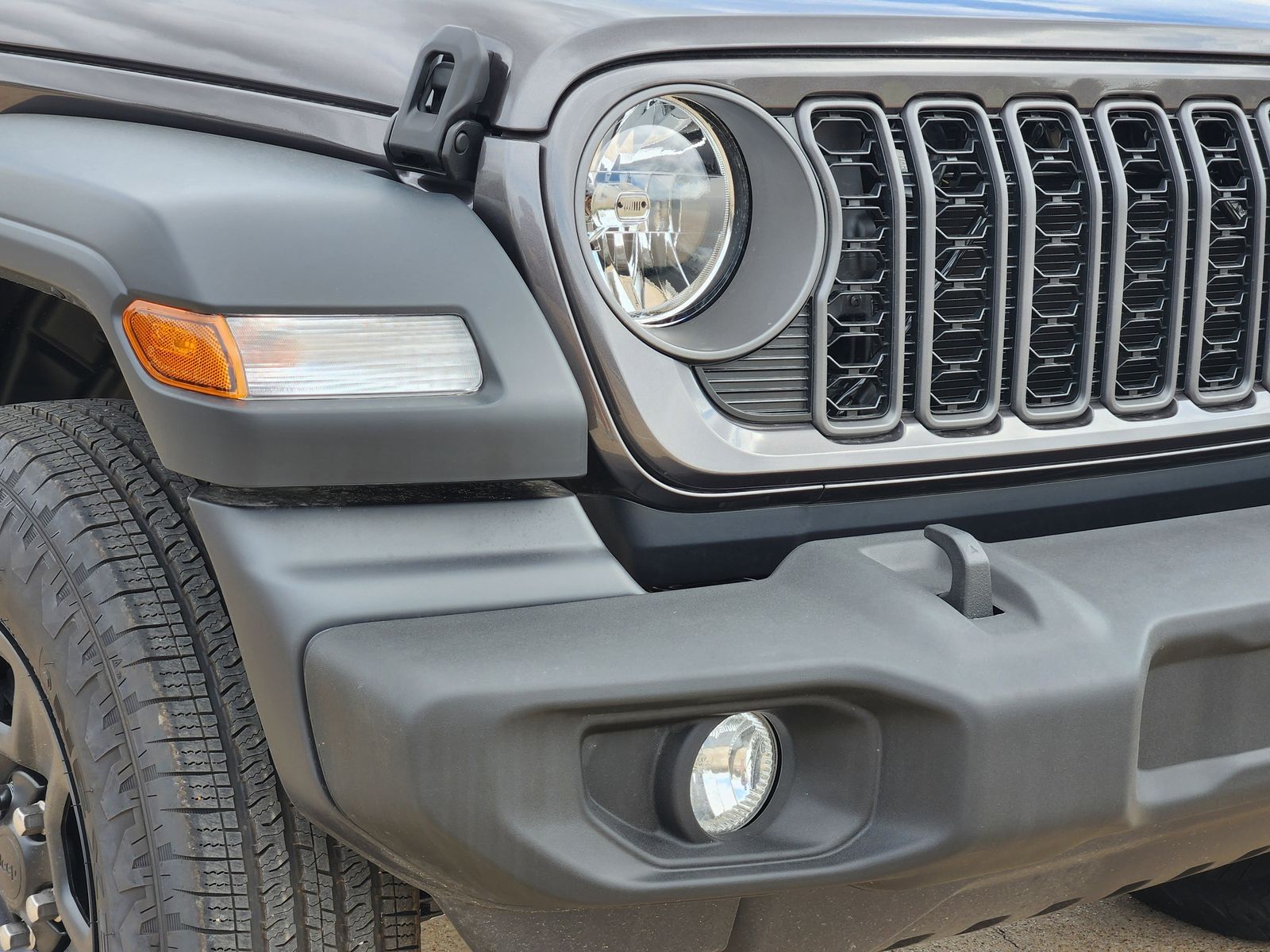 New 2026 Granite Crystal Jeep 4-DOOR SPORT image 9