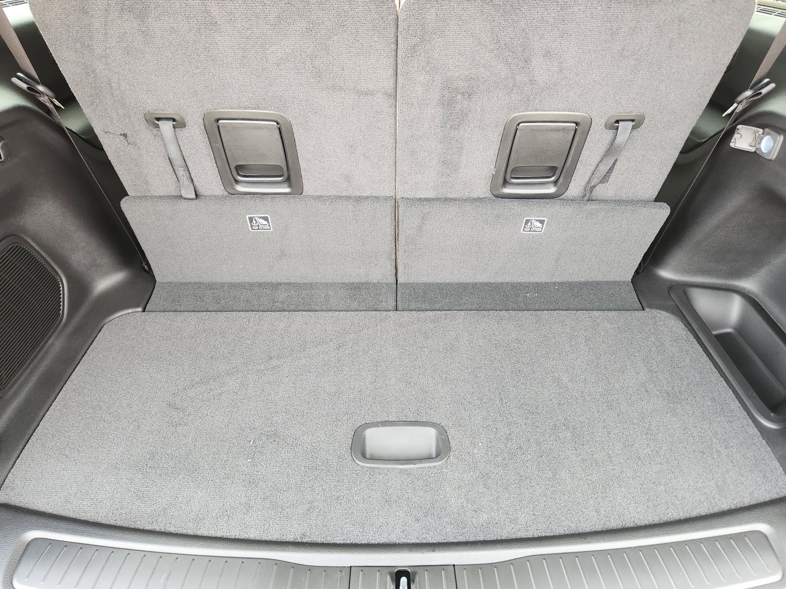 New 2026 Steel Blue Jeep L LIMITED 4X2 image 41