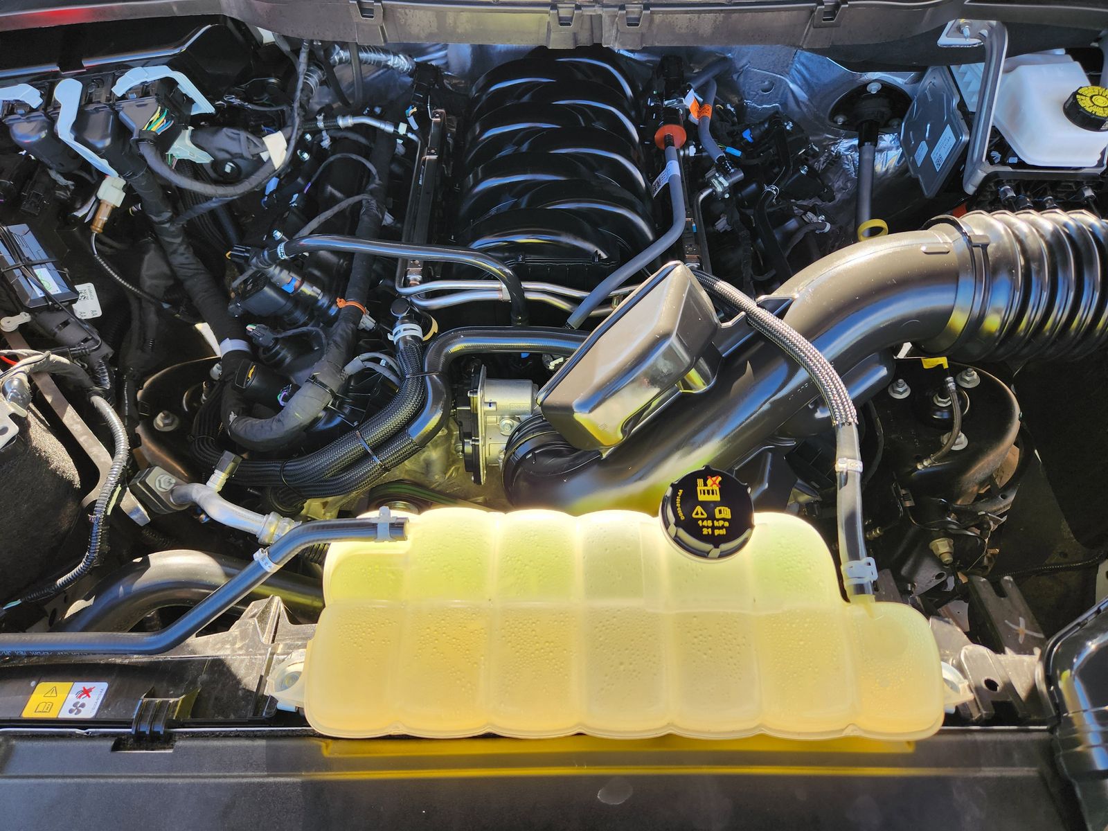 Used 2025 Space White Metallic Ford Lariat image 42