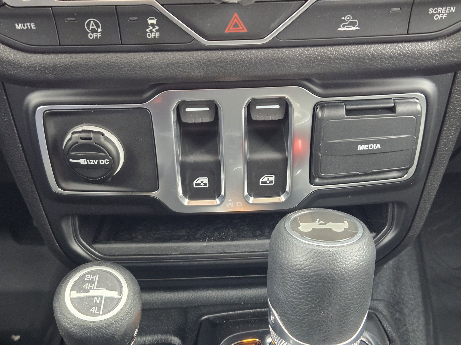 New 2026 41 Jeep 2-DOOR SPORT image 20