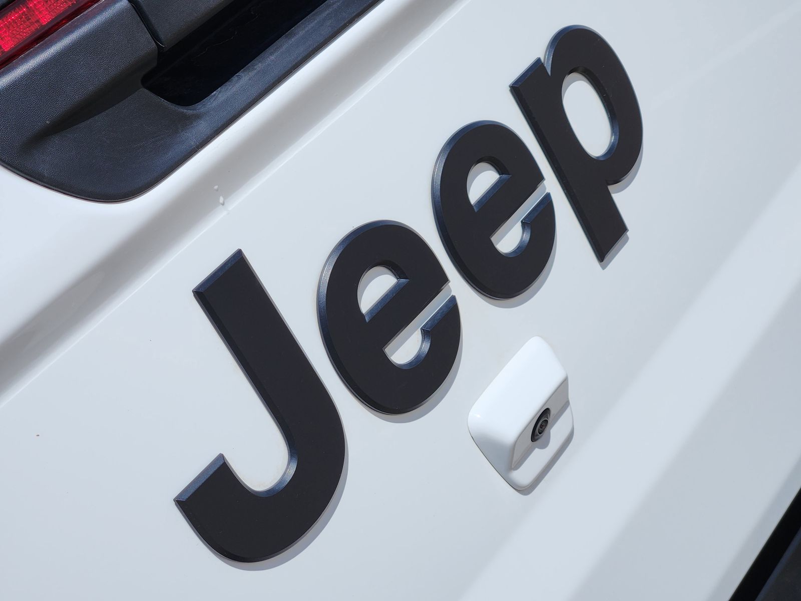 Used 2025 Bright White Jeep Sport image 18