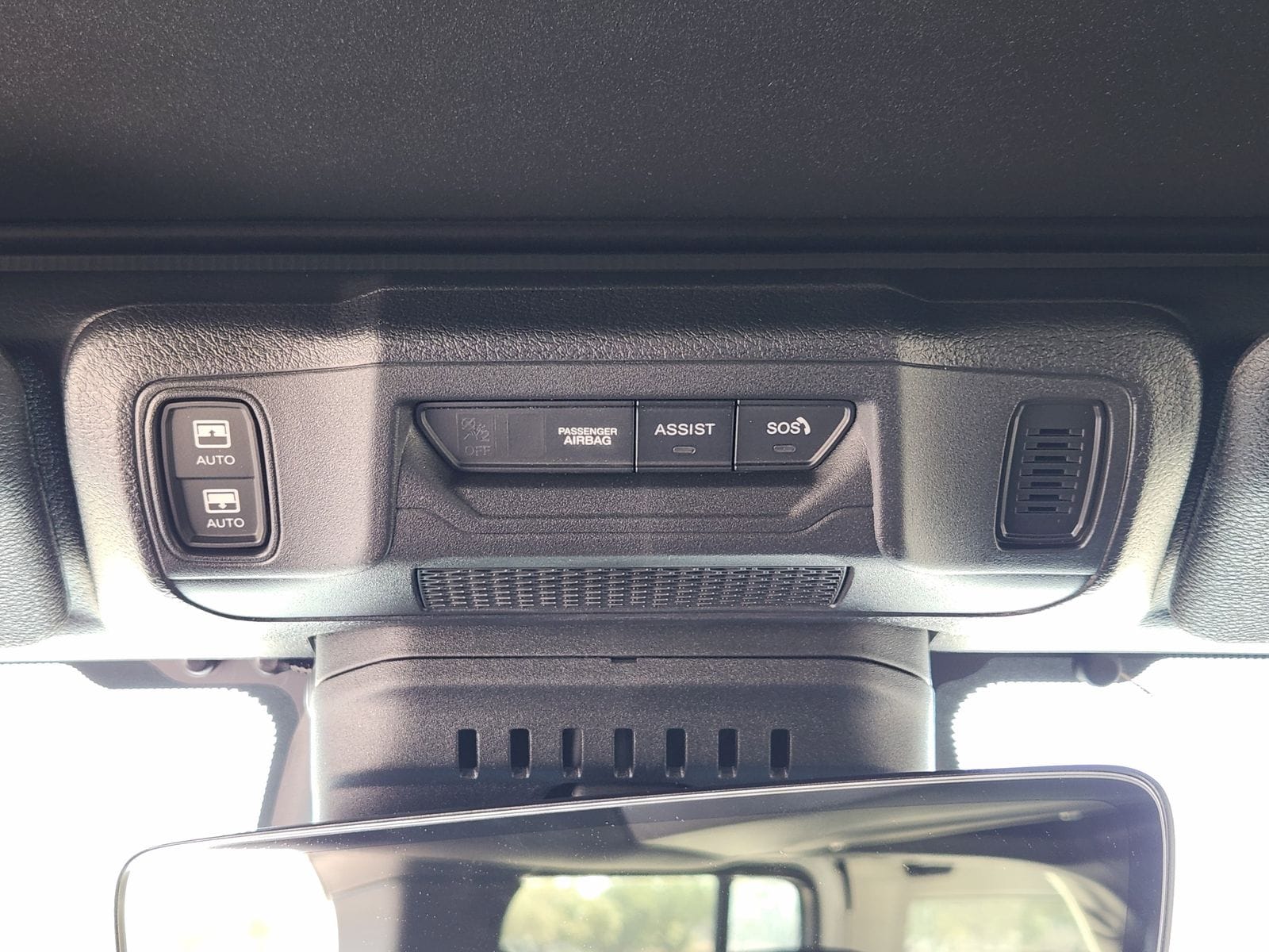 New 2026 Bright White Jeep 4-DOOR SAHARA image 35