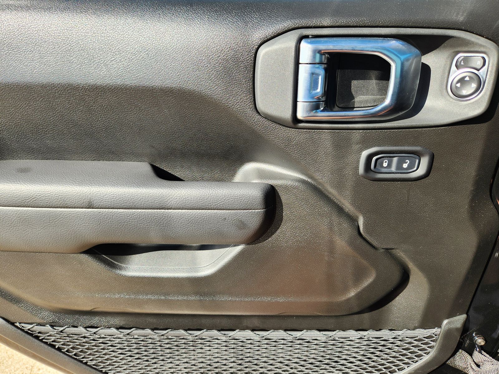 New 2026 Black Jeep 4-DOOR SPORT S image 30