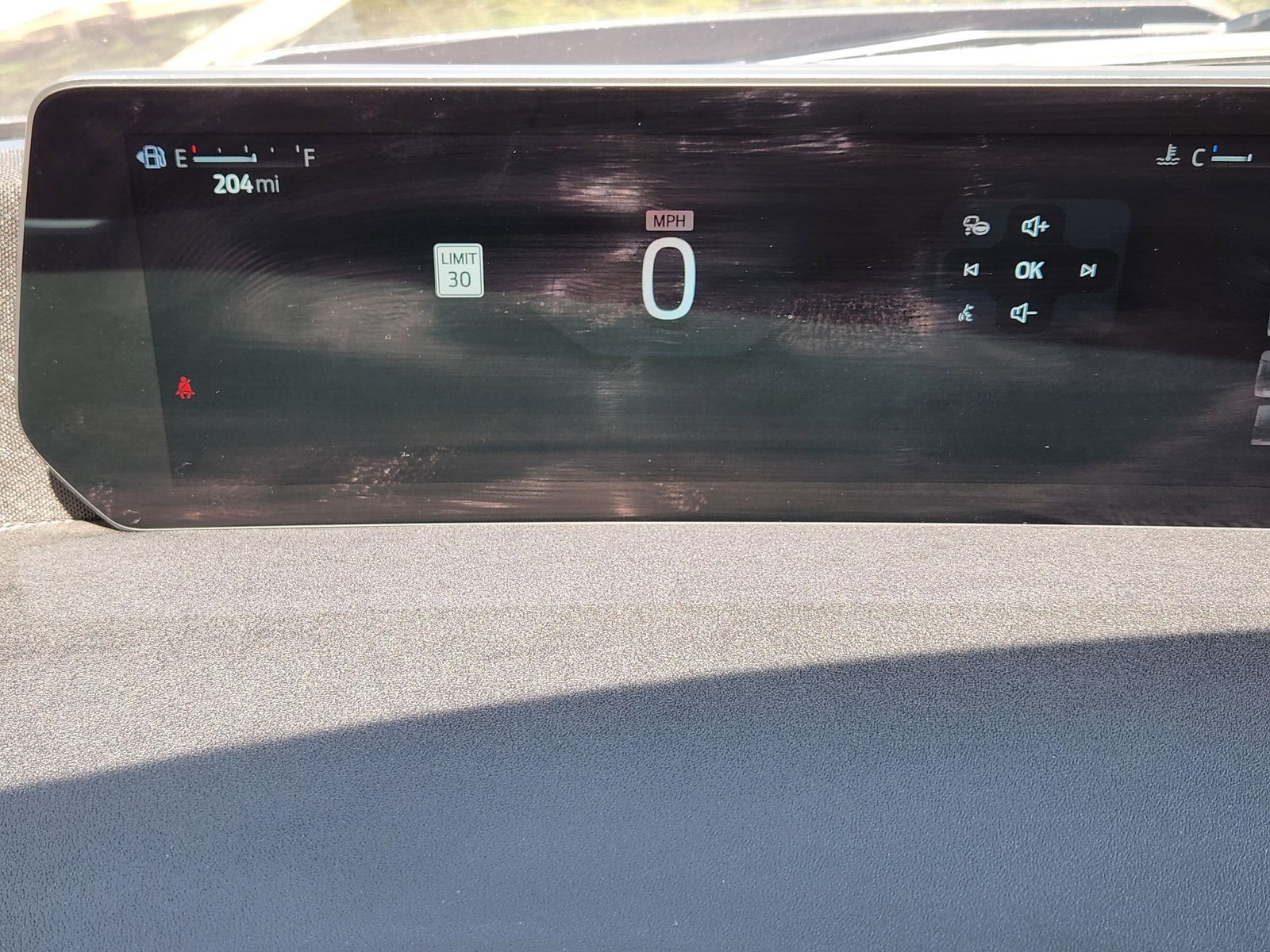 Used 2025 Gray Metallic Ford Platinum image 25