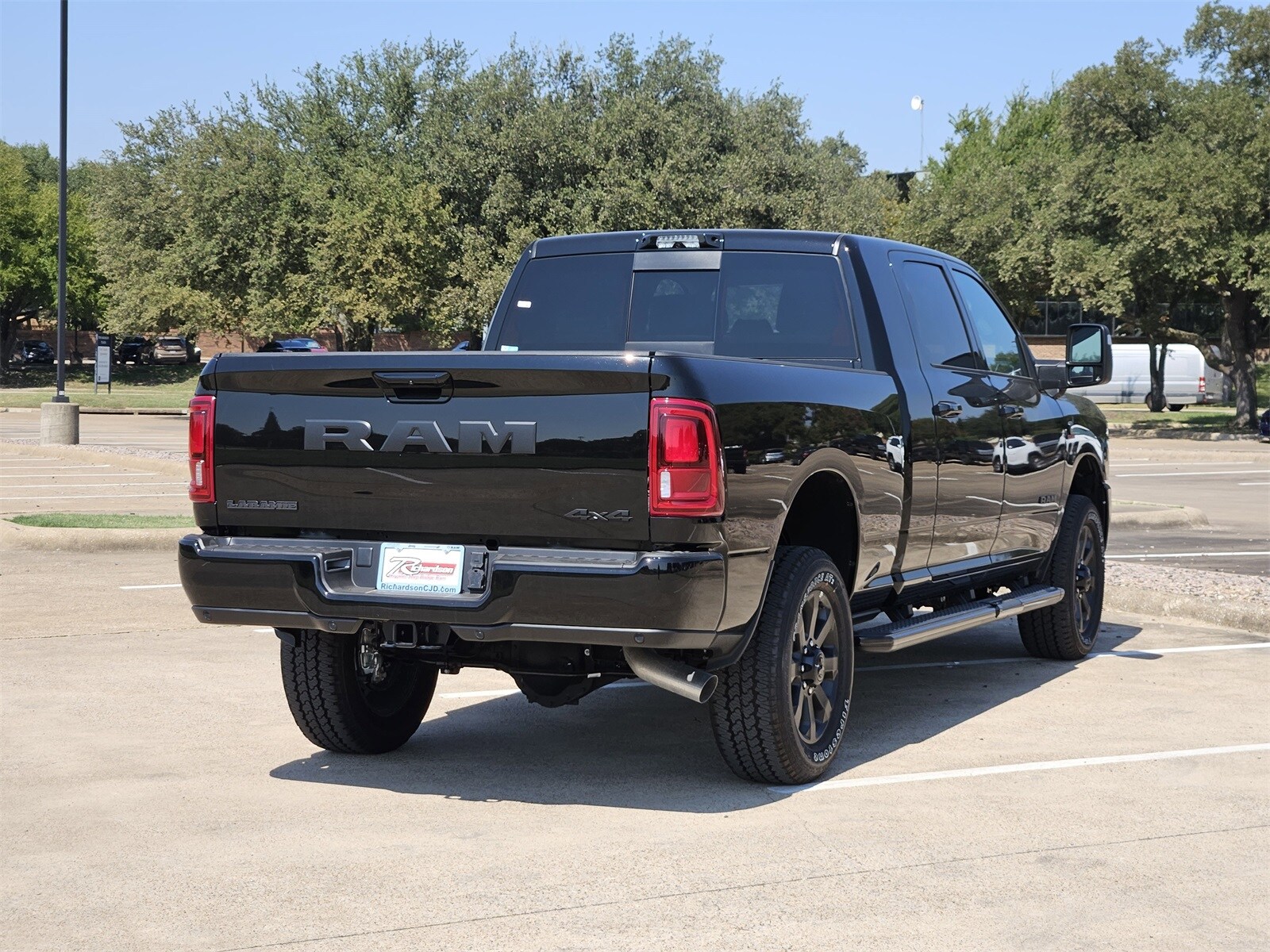 2025 Ram 2500 Laramie photo 4