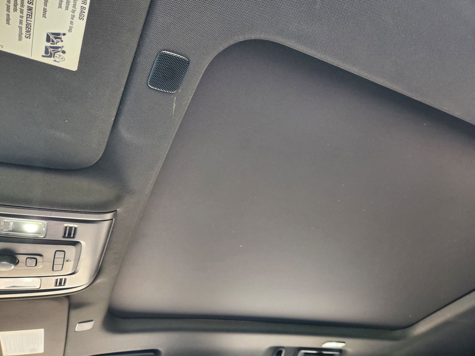 Used 2022 Summit White Chevrolet LT image 34