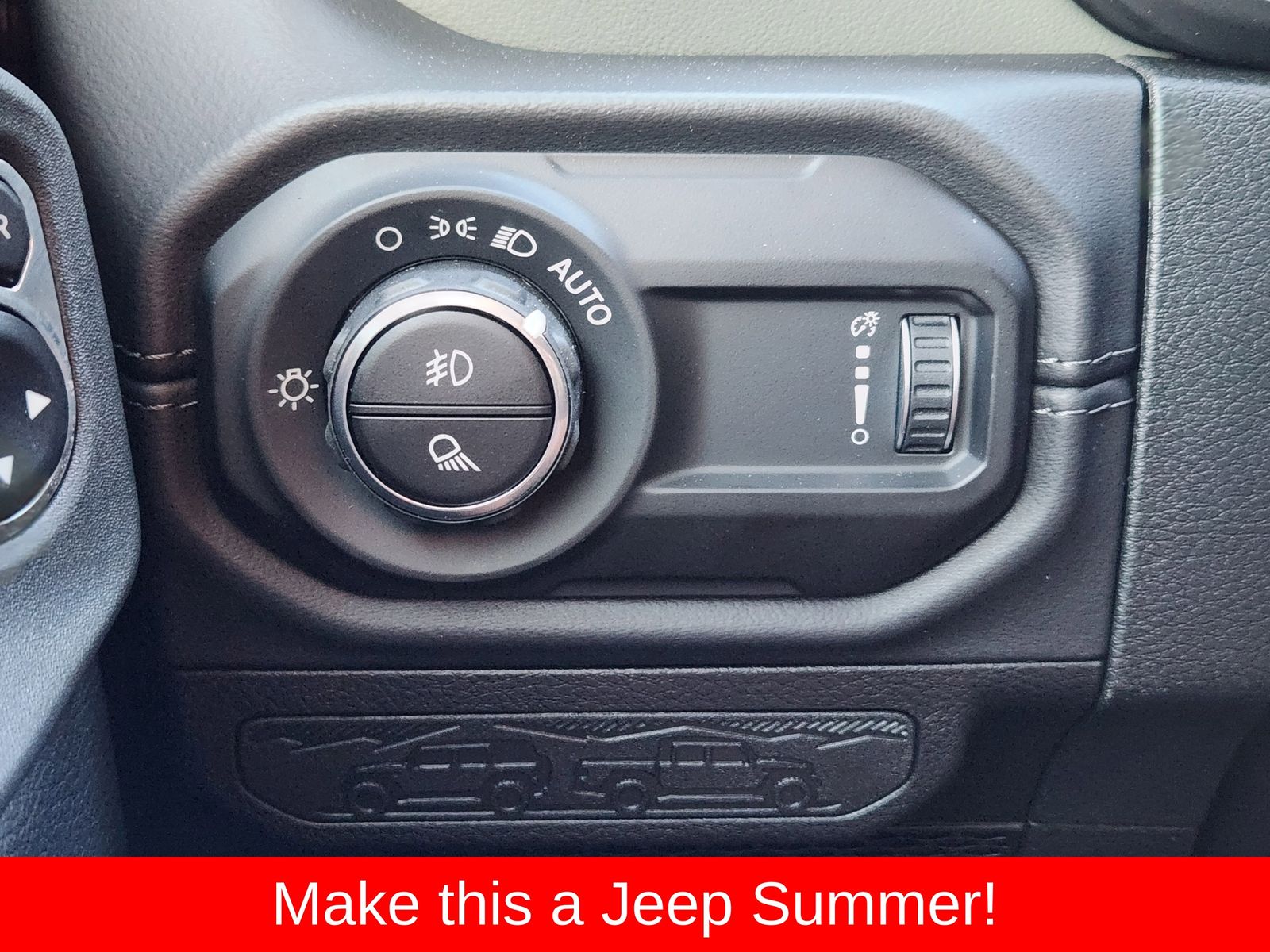 New 2026 Black Jeep MOJAVE 4X4 image 31