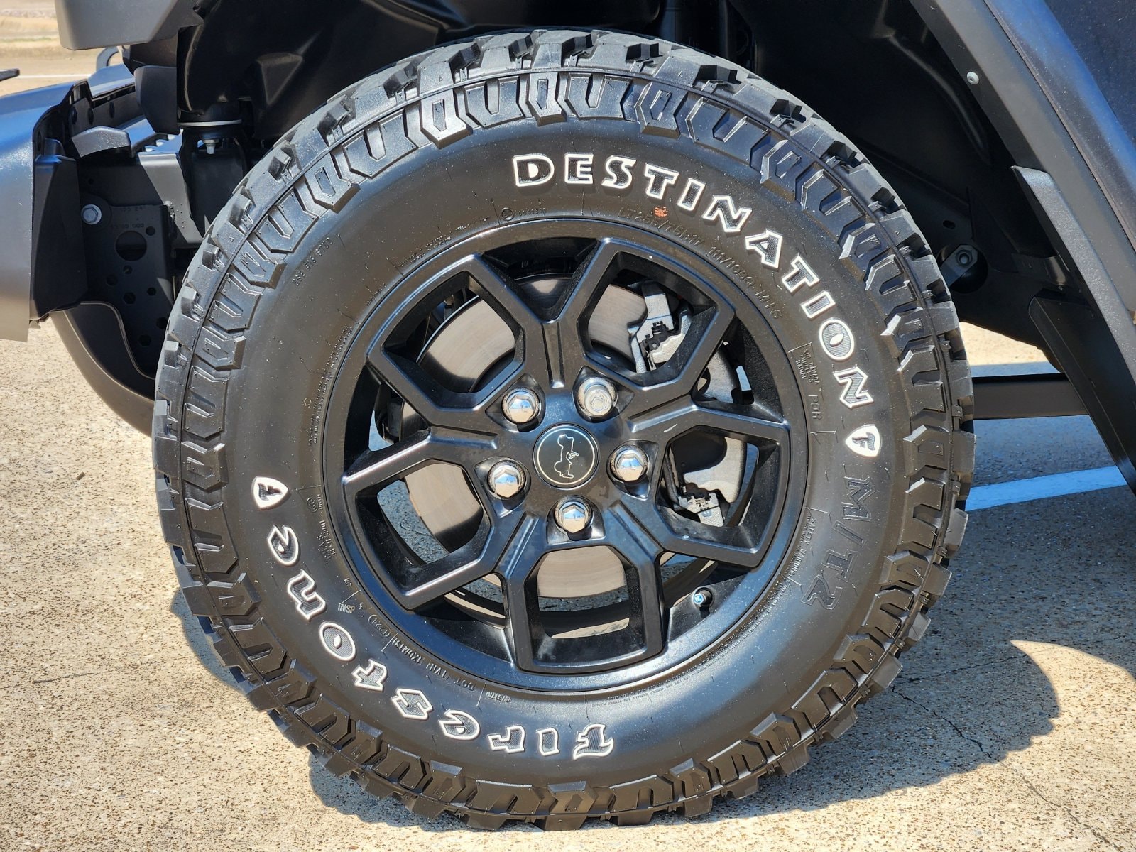 Used 2025 Granite Crystal Jeep Sport image 20